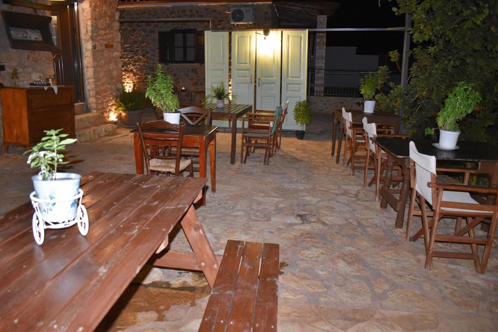 Villa In The Olive Trees Galaxídhion Exterior foto